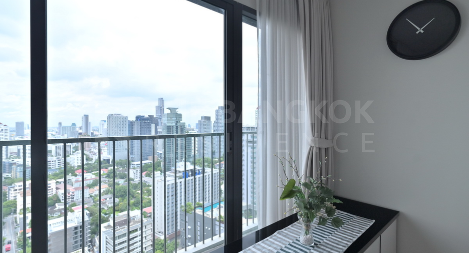 À louer 1 chambre condo à Khlong Toei, Bangkok