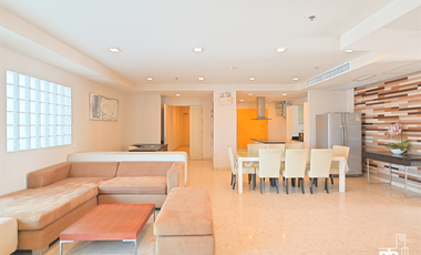 For rent 3 bedrooms condo in Khlong Toei, Bangkok
