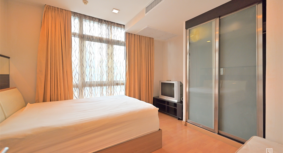 Condo en alquiler de 3 habitaciones en Khlong Toei, Bangkok