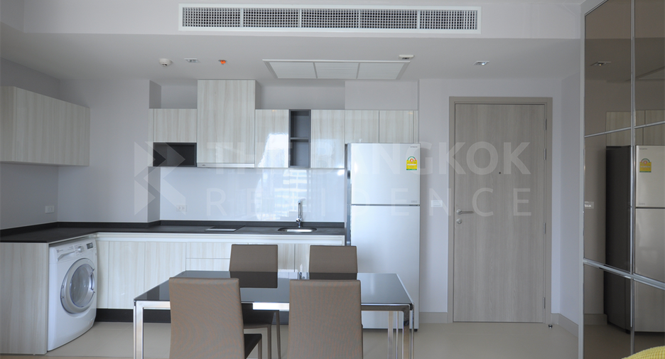For rent 2 bedrooms condo in Watthana, Bangkok