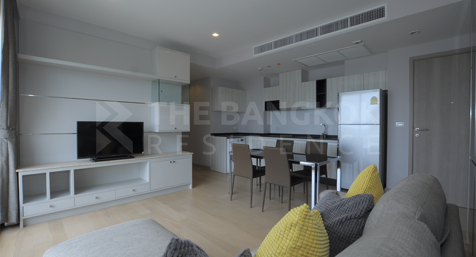 For rent 2 bedrooms condo in Watthana, Bangkok