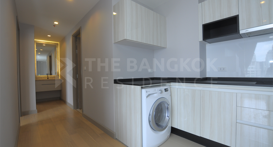 For rent 2 bedrooms condo in Watthana, Bangkok