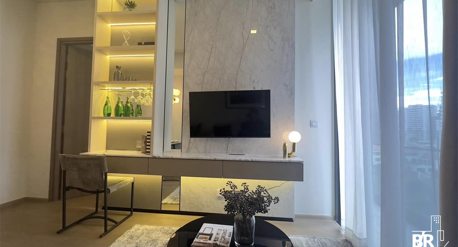For rent 1 bed condo in Khlong Toei, Bangkok