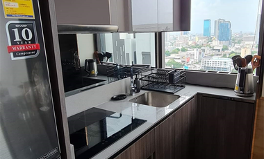 For rent 2 bedrooms condo in Watthana, Bangkok