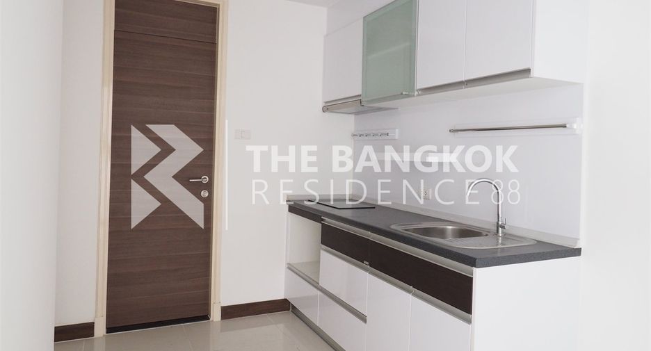 Wohnung zur Miete mit 2 Zimmer in Yan Nawa, Bangkok