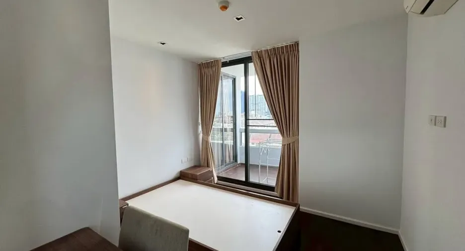 À vendre et à louer 2 chambres condo à Chatuchak, Bangkok