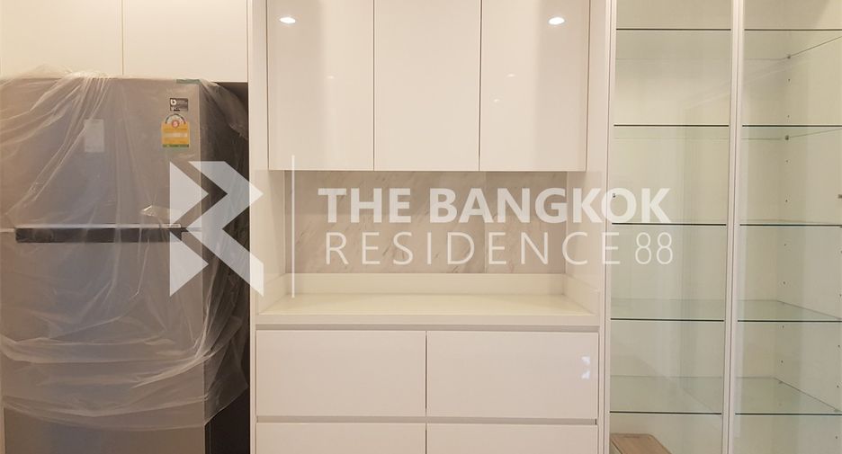 Wohnung zur Miete mit 4 Zimmer in Yan Nawa, Bangkok