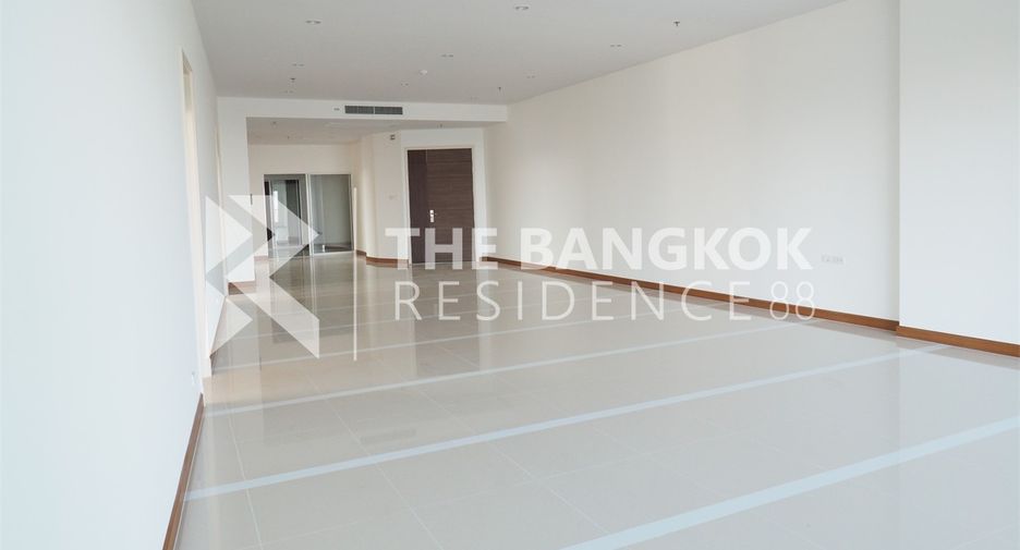 Wohnung zur Miete mit 4 Zimmer in Yan Nawa, Bangkok