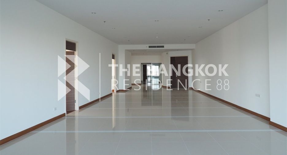 Wohnung zur Miete mit 4 Zimmer in Yan Nawa, Bangkok