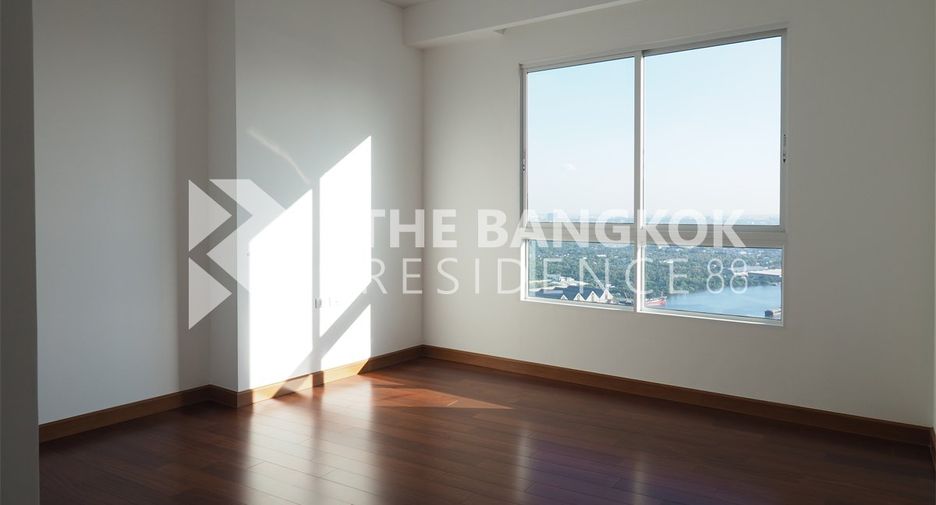 Wohnung zur Miete mit 4 Zimmer in Yan Nawa, Bangkok