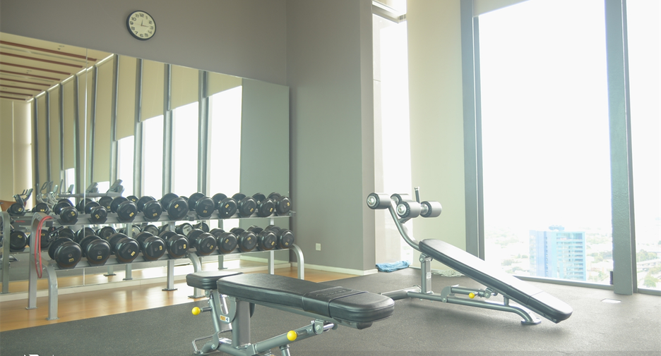 For rent 2 ベッドルーム condo in Yan Nawa, Bangkok