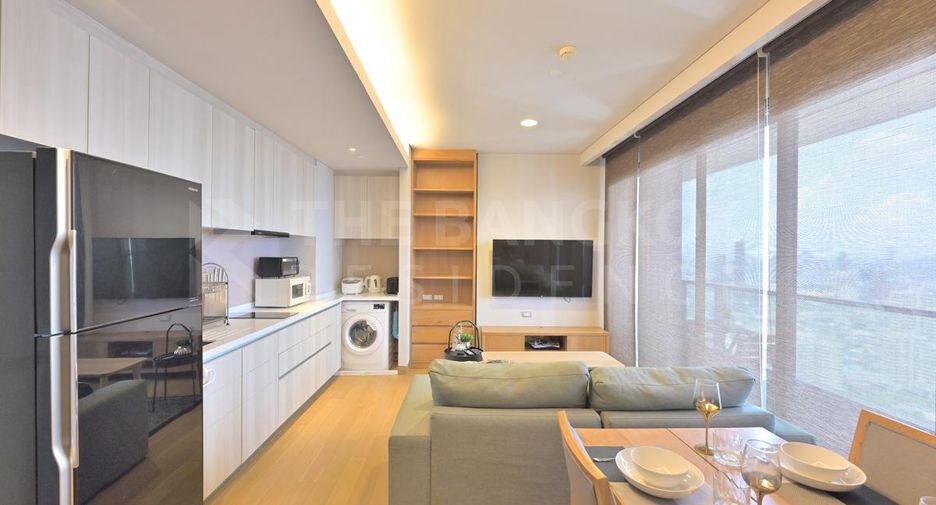 For rent 2 bedrooms condo in Khlong Toei, Bangkok