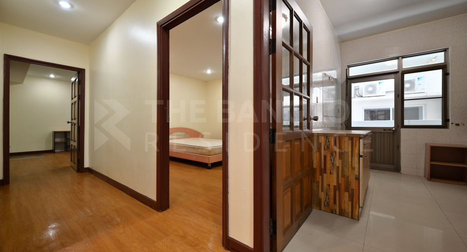 À louer 3 chambres condo à Watthana, Bangkok