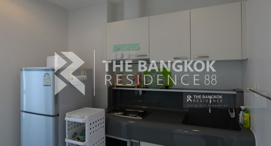 For rent 2 bedrooms condo in Khlong San, Bangkok