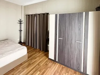 For rent 4 bedrooms house in Mueang Samut Prakan, Samut Prakan