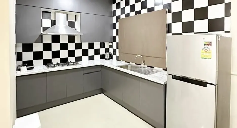 For rent 4 bedrooms house in Mueang Samut Prakan, Samut Prakan