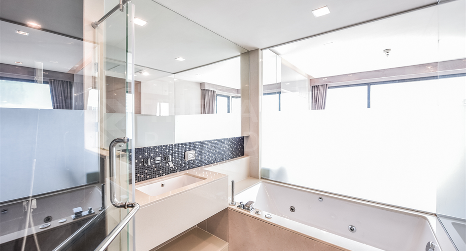 Condo en alquiler de 2 habitaciones en Sathon, Bangkok