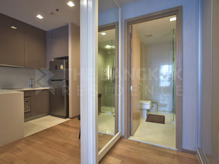 For rent 1 Beds condo in Khlong Toei, Bangkok