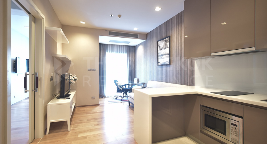 For rent 1 bed condo in Khlong Toei, Bangkok