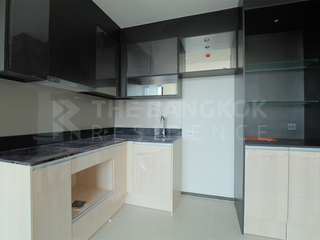 Condo en alquiler de 1 habitaciones en Khlong Toei, Bangkok