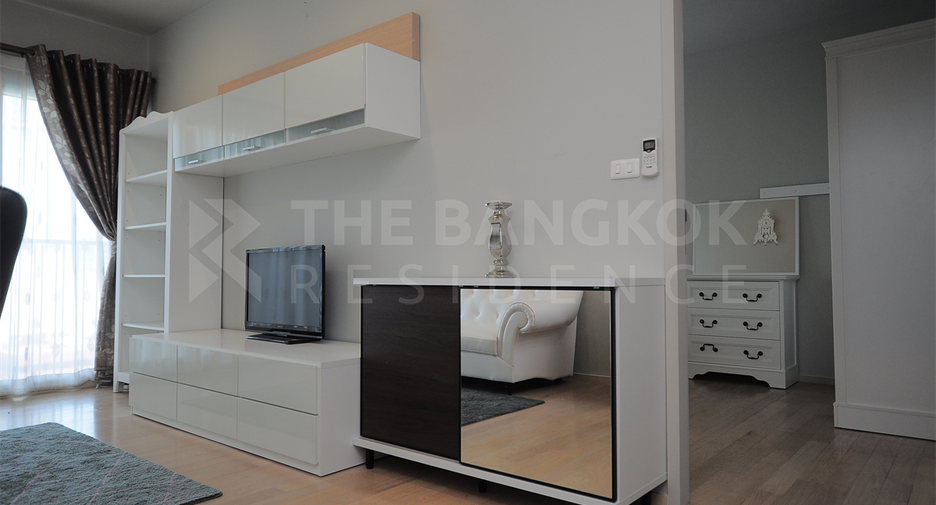Condo en alquiler de 1 habitaciones en Khlong Toei, Bangkok
