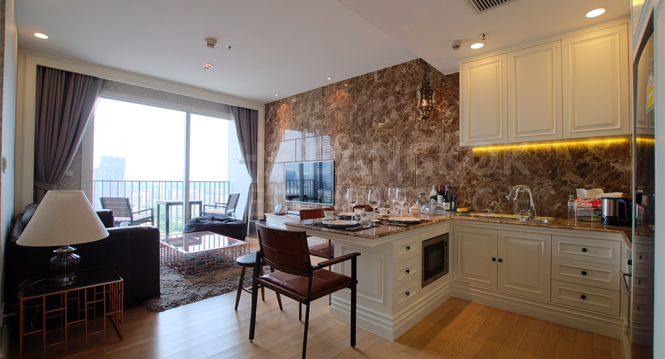 For rent 2 bedrooms condo in Khlong Toei, Bangkok