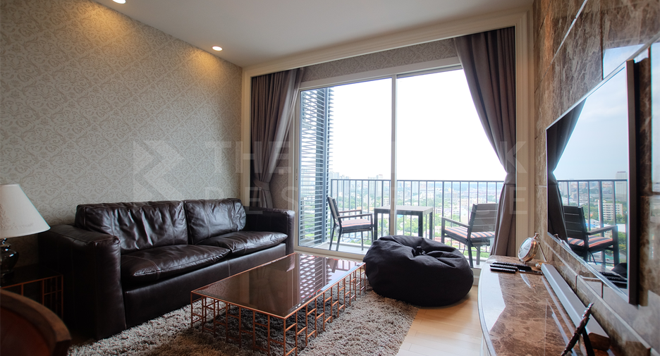 For rent 2 bedrooms condo in Khlong Toei, Bangkok