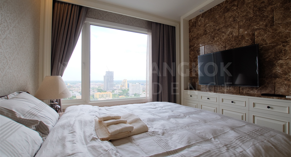 For rent 2 bedrooms condo in Khlong Toei, Bangkok