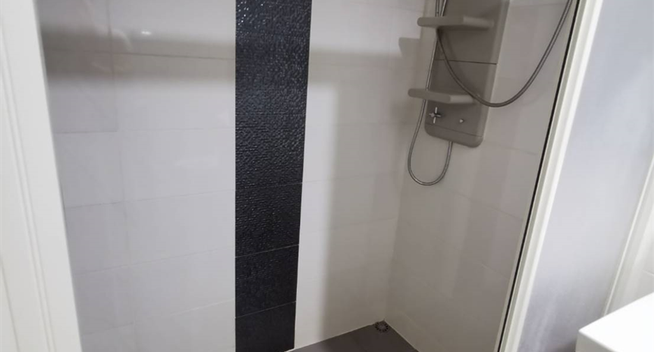 For sale 2 bedrooms condo in Huai Khwang, Bangkok