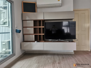 Продажа 2 спальни кондо в Хуаи Кхщанг, Бангкок