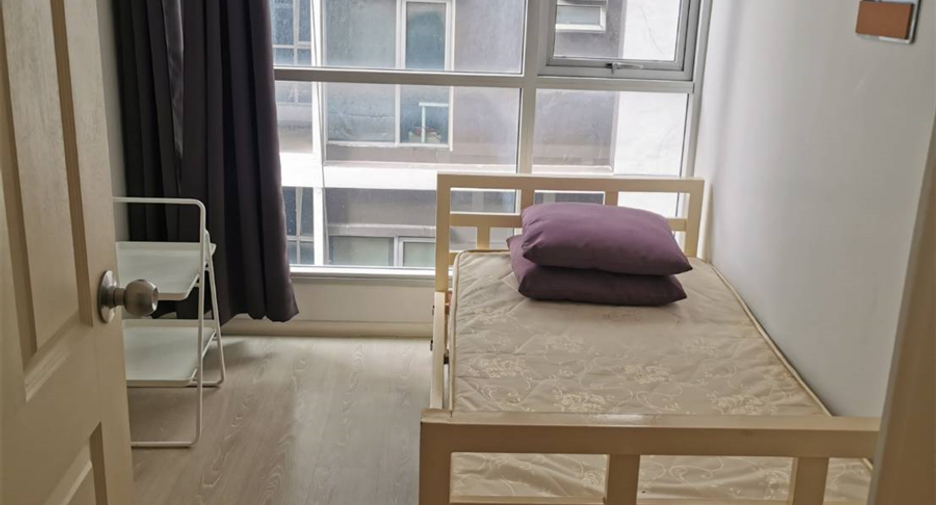 For sale 2 bedrooms condo in Huai Khwang, Bangkok