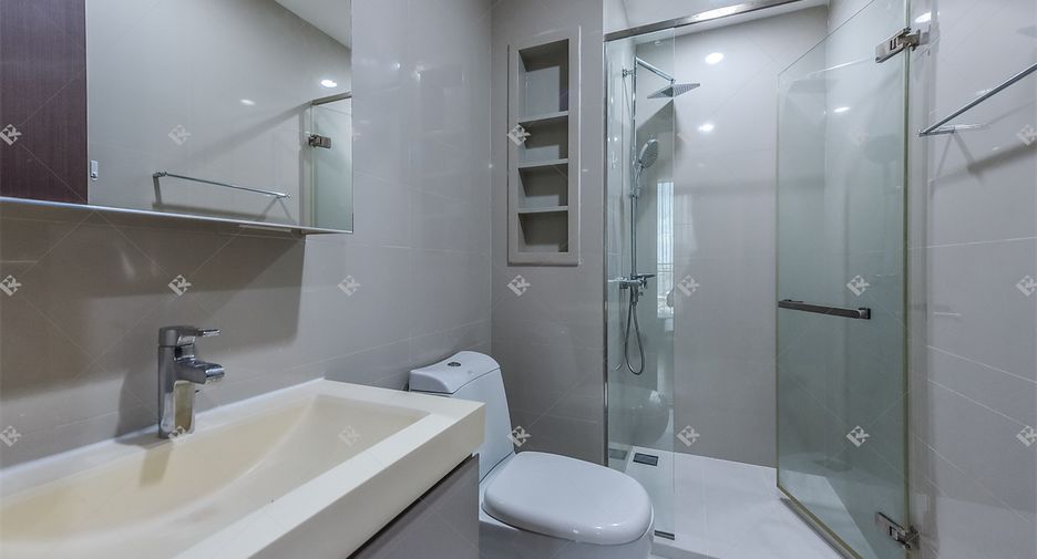 For sale 2 bedrooms condo in Pathum Wan, Bangkok