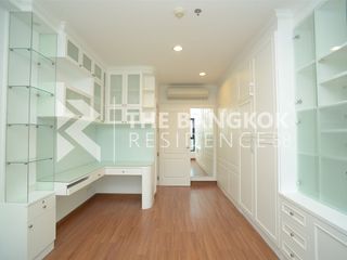 For sale 2 bedrooms condo in Phaya Thai, Bangkok