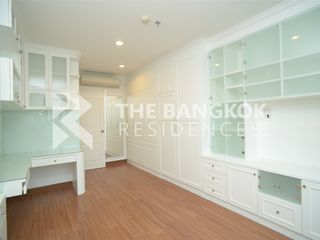 For sale 2 bedrooms condo in Phaya Thai, Bangkok