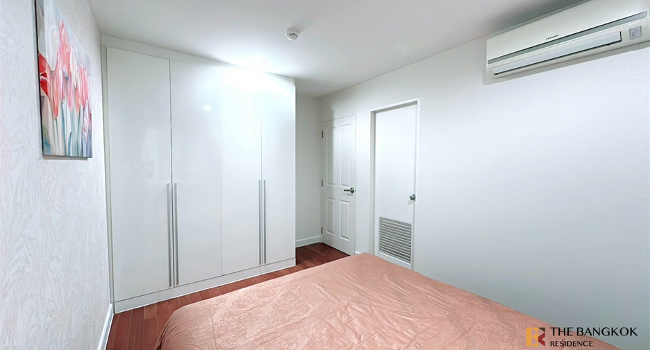 À vendre 2 chambres condo à Huai Khwang, Bangkok