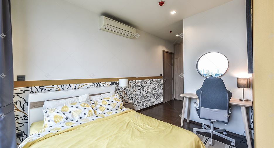 For sale 3 ベッドルーム condo in Pathum Wan, Bangkok