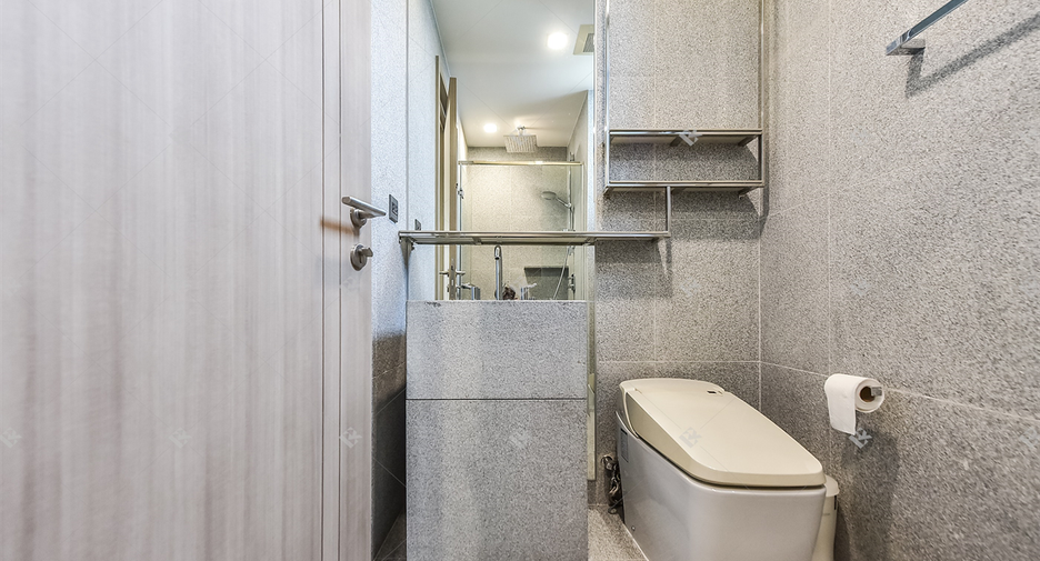 For sale 3 ベッドルーム condo in Pathum Wan, Bangkok