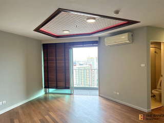 Condo en venta de 2 habitaciones en Huai Khwang, Bangkok