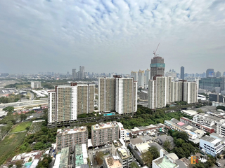 Condo en venta de 2 habitaciones en Huai Khwang, Bangkok