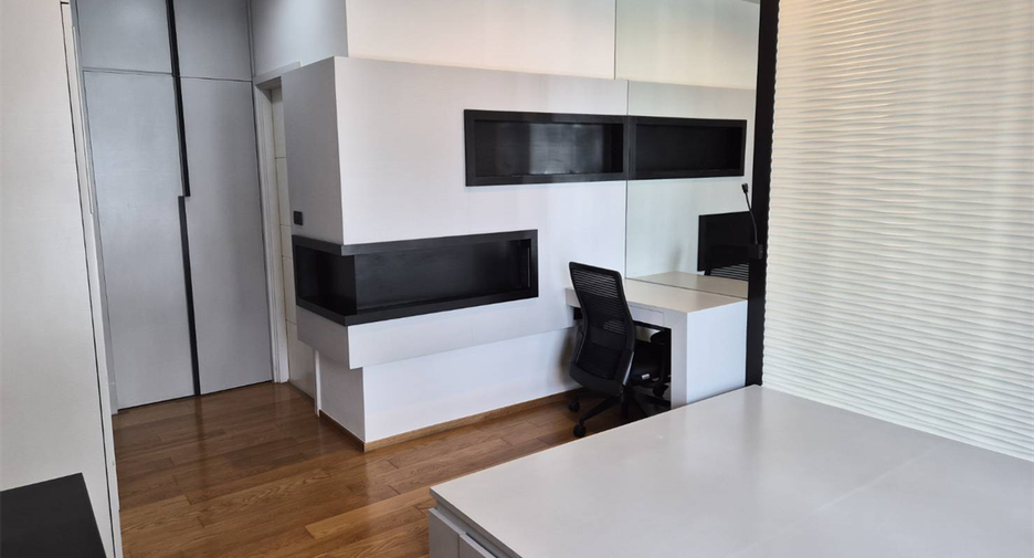 For sale 1 Beds condo in Phaya Thai, Bangkok