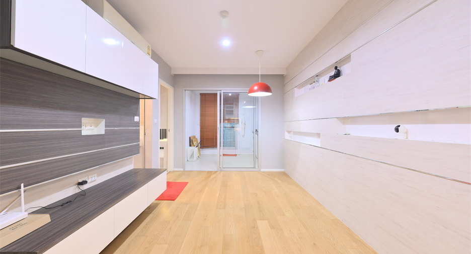 Condo en venta de 2 habitaciones en Huai Khwang, Bangkok