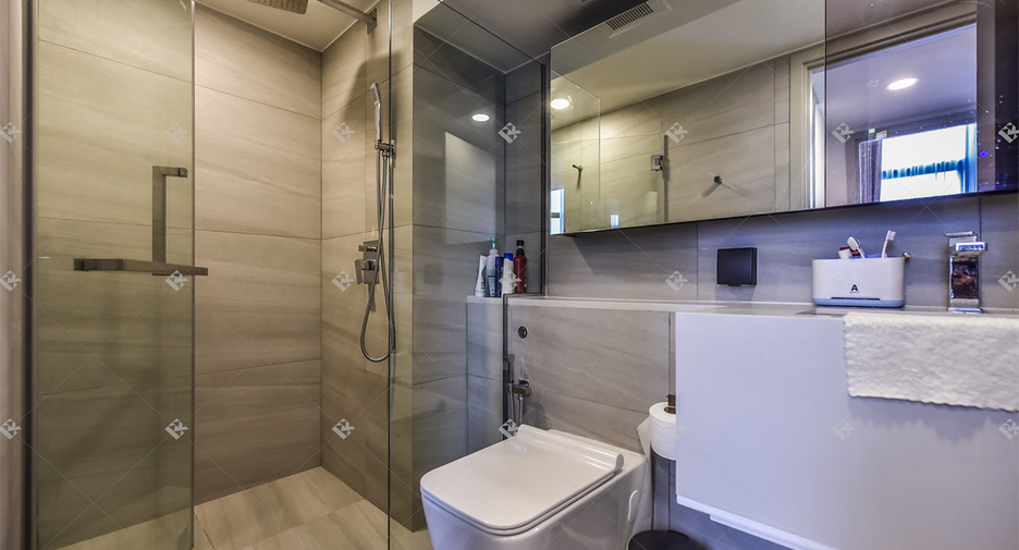 À vendre 2 chambres condo à Bang Rak, Bangkok