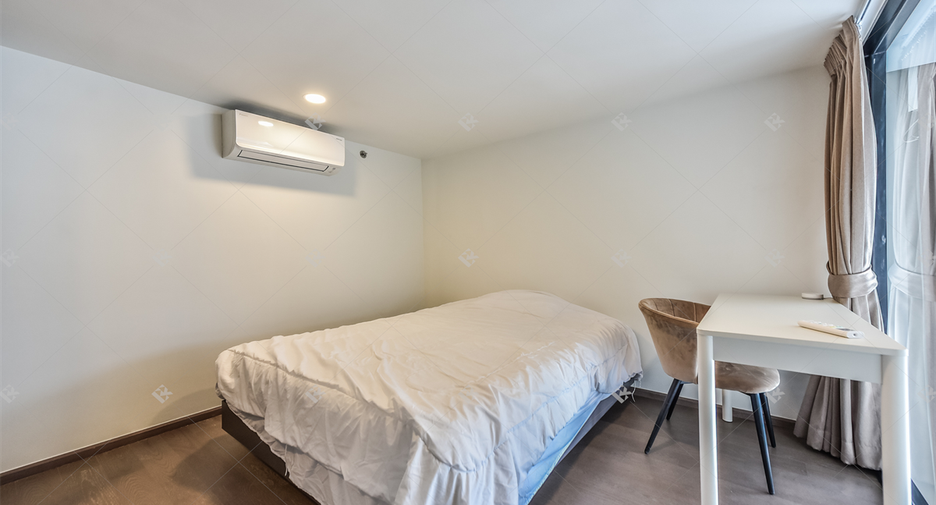 À vendre 2 chambres condo à Bang Rak, Bangkok