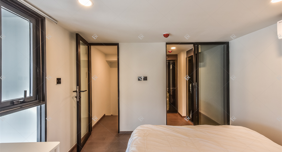 À vendre 2 chambres condo à Bang Rak, Bangkok