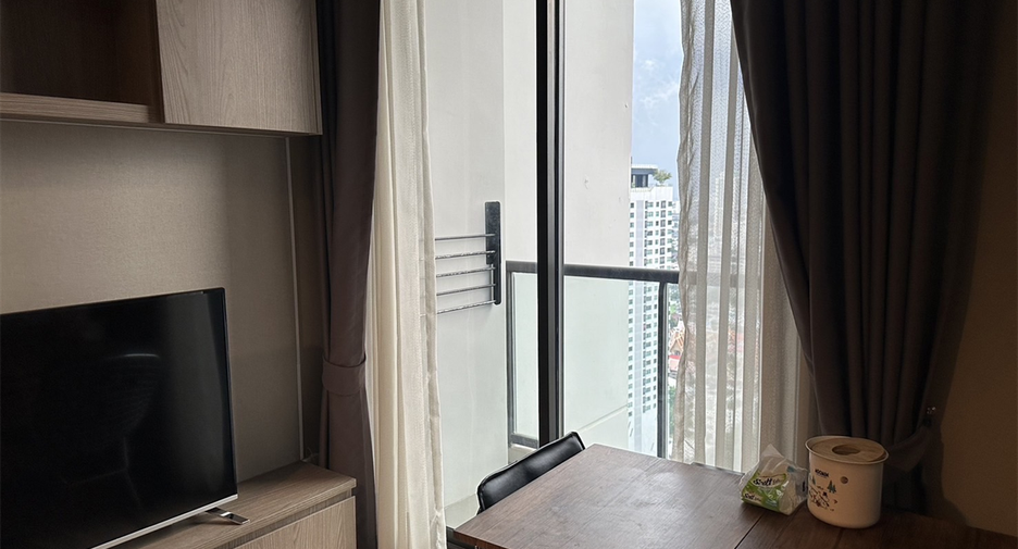 For sale 1 bed condo in Phaya Thai, Bangkok