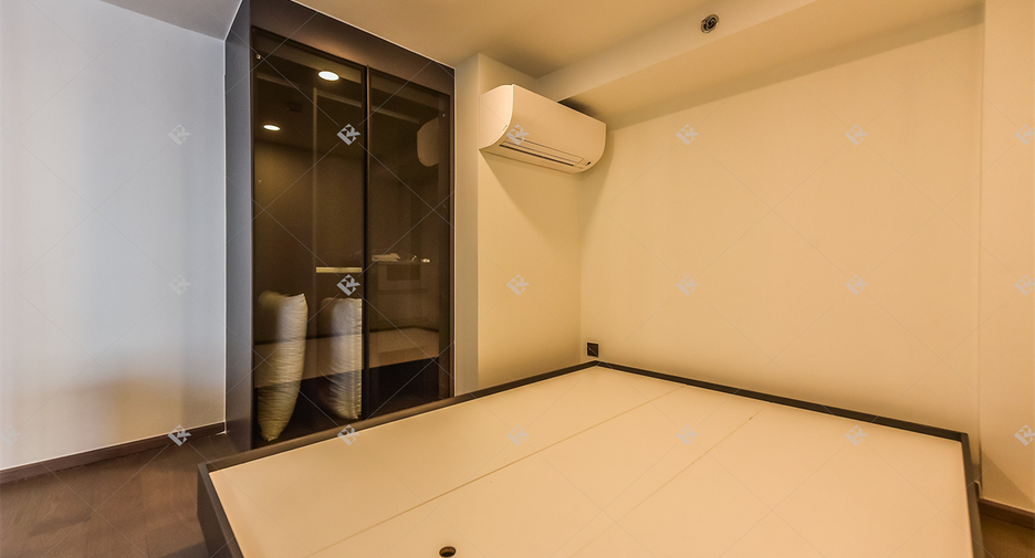 À vendre 2 chambres condo à Bang Rak, Bangkok