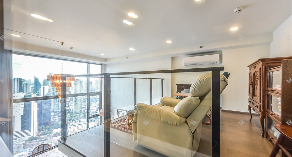 À vendre 2 chambres condo à Bang Rak, Bangkok