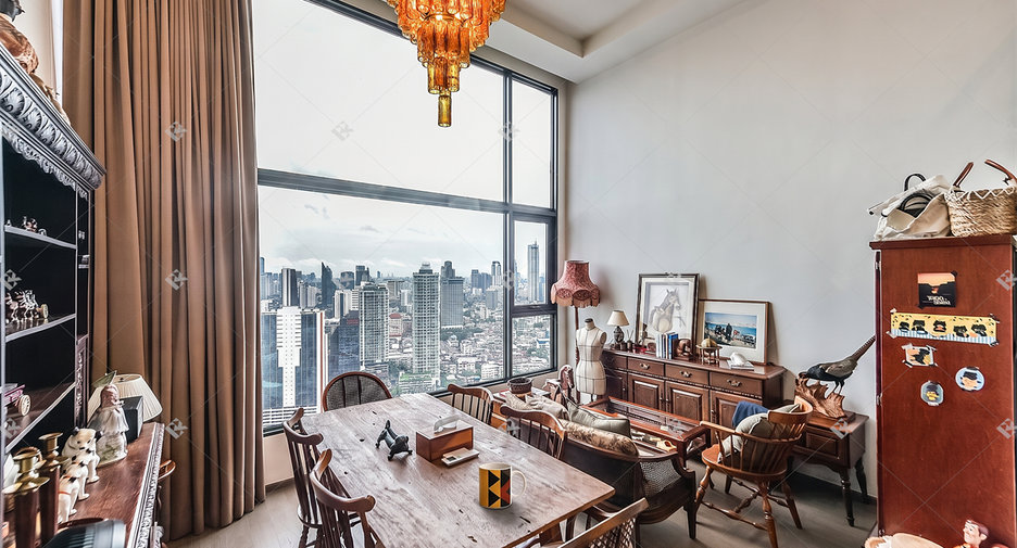 À vendre 2 chambres condo à Bang Rak, Bangkok
