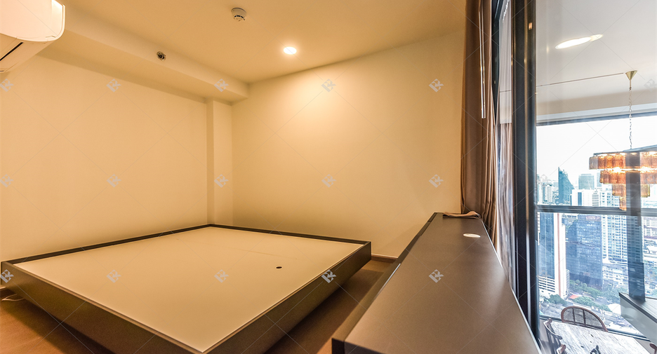 À vendre 2 chambres condo à Bang Rak, Bangkok