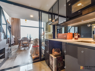 For sale 2 bedrooms condo in Bang Rak, Bangkok